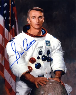 Gene Cernan autograph