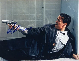 Arnold Schwarzenegger autograph