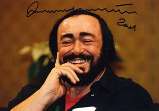 Luciano Pavarotti autograph