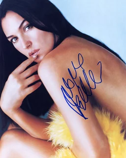 Monica Bellucci autograph