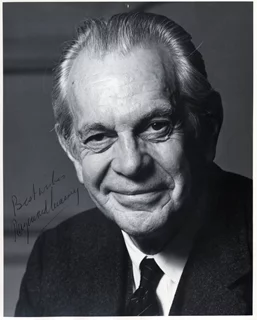 Raymond Massey autograph