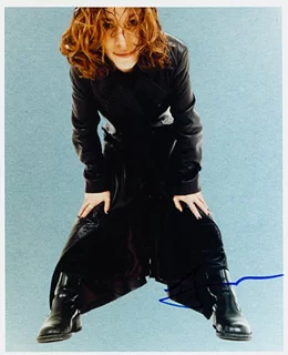 Lili Taylor autograph
