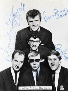 Freddie & The Dreamers autograph