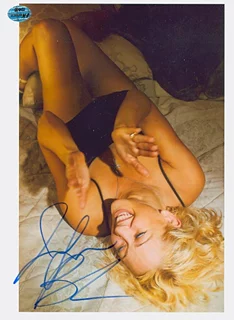 Jennifer Blanc autograph