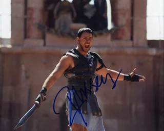 Russell Crowe autograph