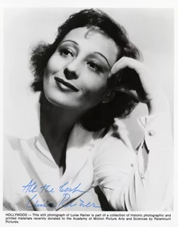 Luise Rainer autograph