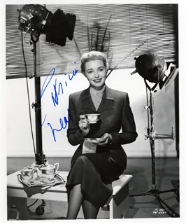 Patricia Neal autograph