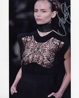 Natasha Poly autograph