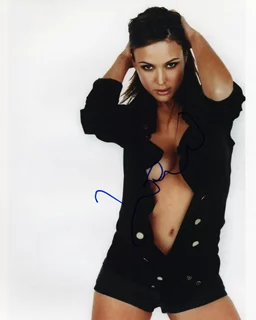 Josie Maran autograph