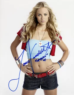 Laura Vandervoort autograph
