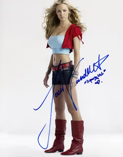 Laura Vandervoort autograph