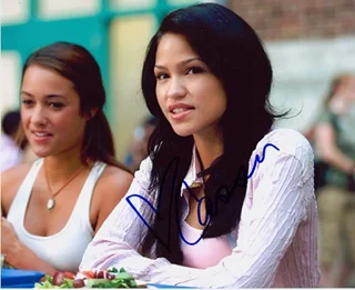 Cassie autograph