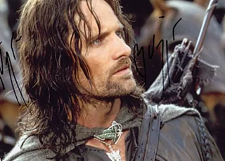 Viggo Mortensen autograph