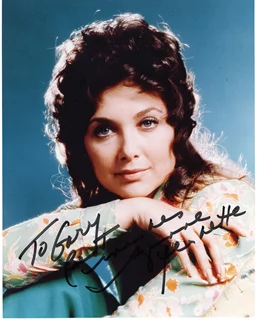 Suzanne Pleshette autograph