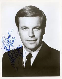 Robert Wagner autograph