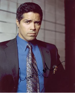 Esai Morales autograph