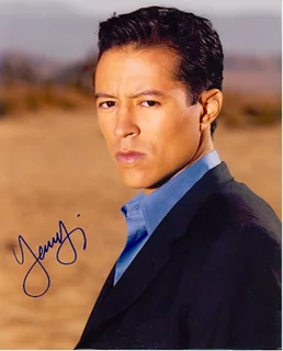 Yancey Arias autograph