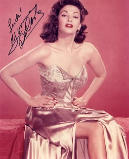 Yvonne DeCarlo autograph