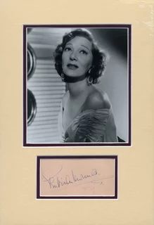 Gertrude Lawrence autograph