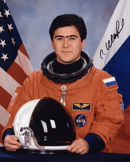 Salizhan Sharipov autograph