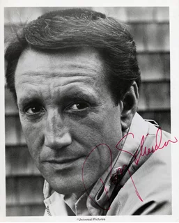 Roy Scheider autograph