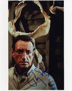 Roy Scheider autograph