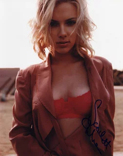Scarlett Johansson autograph