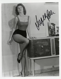 Sophia Loren autograph