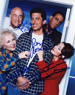 Everybody Loves Raymond autograph