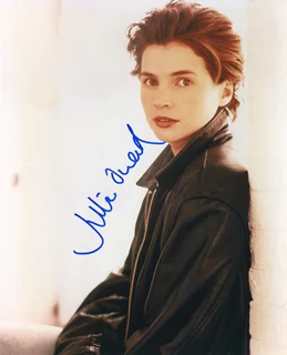 Julia Ormond autograph