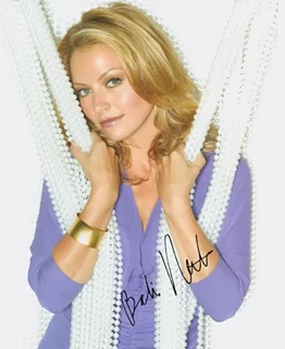 Becki Newton autograph