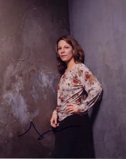 Lili Taylor autograph