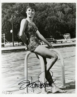 Stefanie Powers autograph