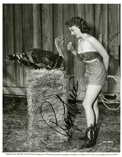 Piper Laurie autograph