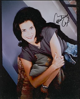 Courteney Cox autograph