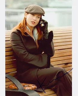 Kate Walsh autograph