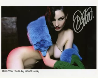 Dita Von Teese autograph