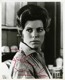 Billie Whitelaw autograph
