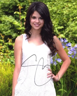 Selena Gomez autograph