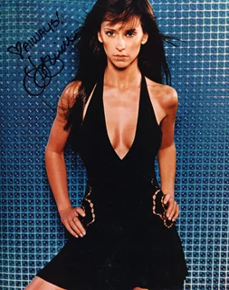 Jennifer Love Hewitt autograph