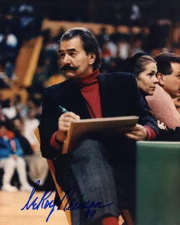 LeRoy Neiman autograph