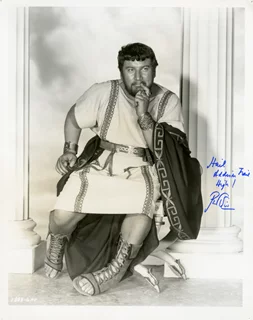 Peter Ustinov autograph