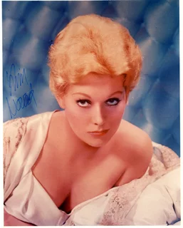 Kim Novak autograph