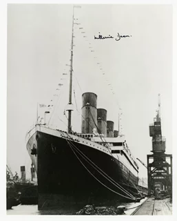 Millvina Dean autograph