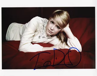 Tina Dico autograph