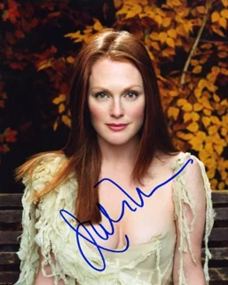 Julianne Moore autograph