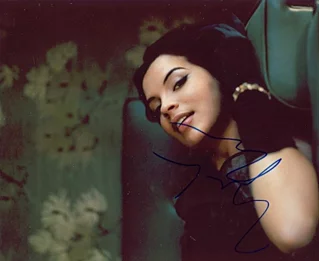 Zuleikha Robinson autograph