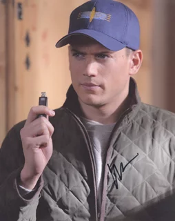 Wentworth Miller autograph