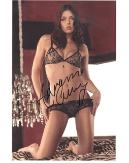 Adrianne Curry autograph
