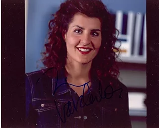 Nia Vardalos autograph